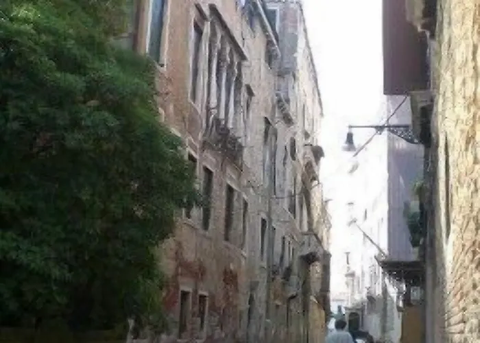 Zaguri Bed & Breakfast 3*