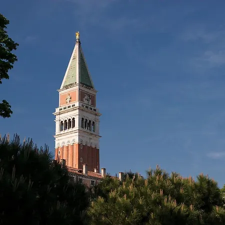 Zaguri 3*