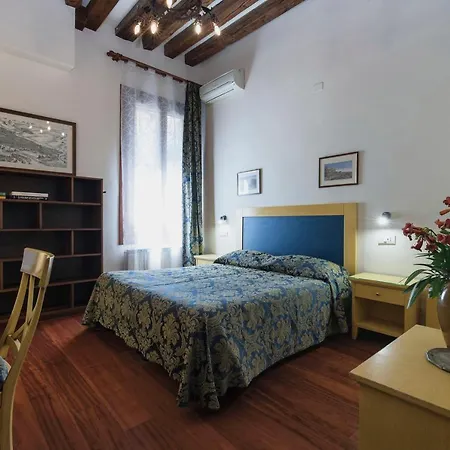 Zaguri 3*