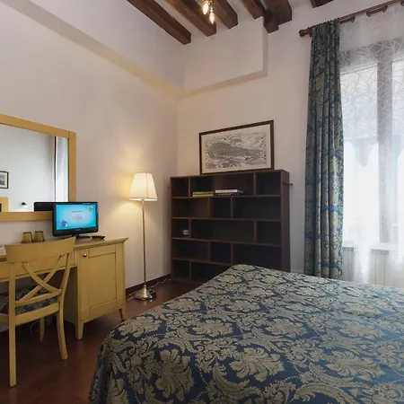 Zaguri Oda ve Kahvaltı Venedik